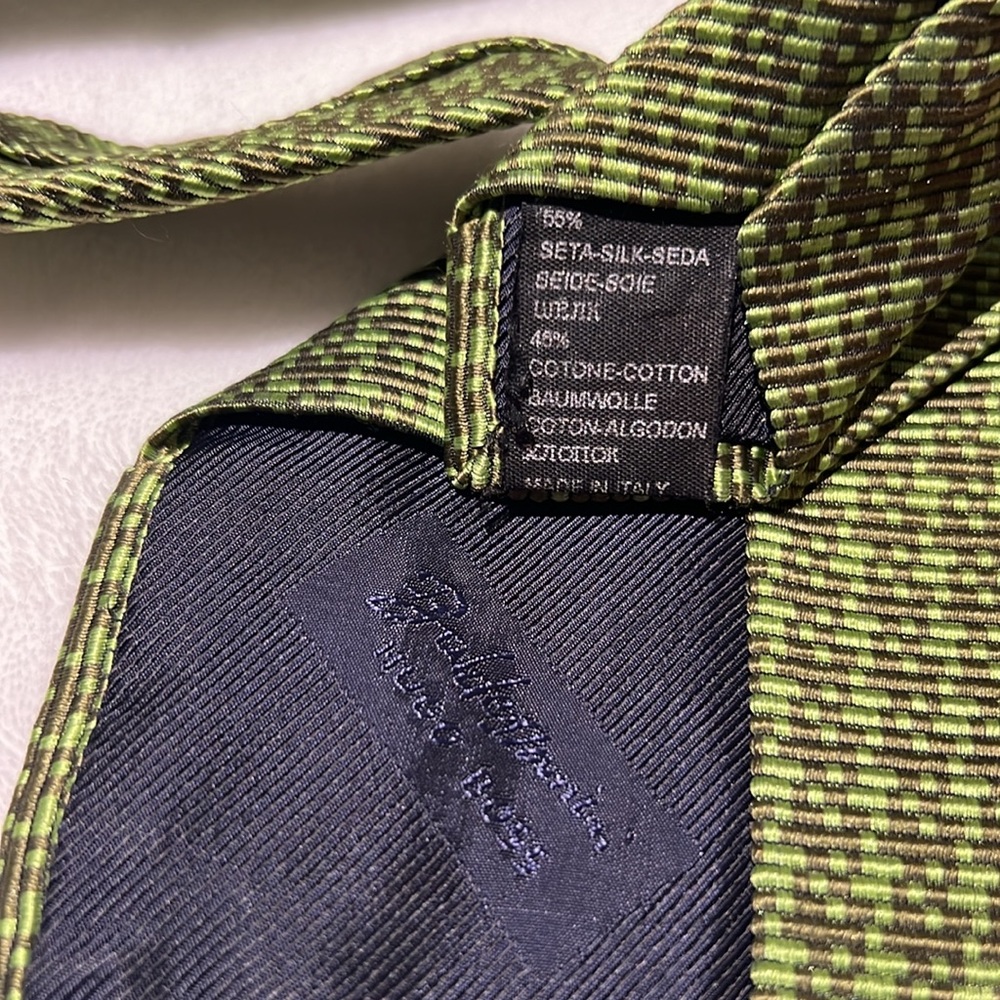 Hugo Boss tie - Picture 4 of 4